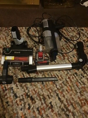 SHARK Stratos Anti Hair Wrap Pro  Pet  HZ3000UKT Vacuum Cleaner Free UK.postage  - Image 1 of 3