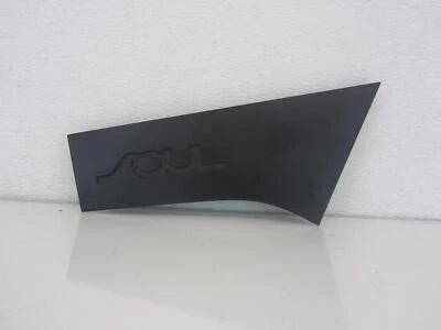 Moldura de pilar de moldura de panel trasero derecho 21 Kia Soul 87860K0000 OEM Foto 1 de 4