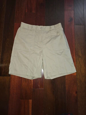 Karen Scott Beige Bermuda Shorts Women Sz 8P $26 NWT - Image 1 of 3