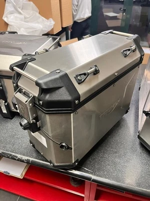 Kit borse laterali Tiger 1200 originali Triumph - Immagine 1 di 3