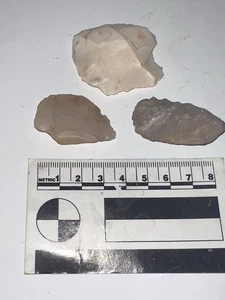 Lot of 3 Small Authentic Prehistoric Flake stone tools Texas - Picture 1 of 1