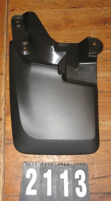 Protector contra salpicaduras de guardabarros delantero izquierdo Toyota Tacoma 2016-2023 fabricante de equipos originales Foto 1 de 4