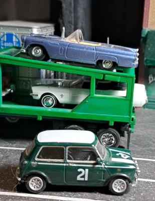 RTR HONGWELL CARARAMA MINI COOPER MODEL 1:72  FOR-DISPLAY/LAYOUT GREEN-#21 - Image 1 of 4