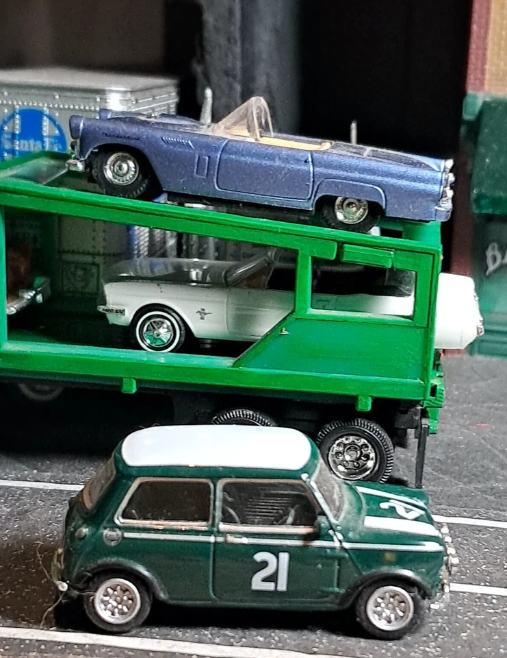 RTR HONGWELL CARARAMA MINI COOPER MODEL 1:72  FOR-DISPLAY/LAYOUT GREEN-#21 - Image 1 of 4