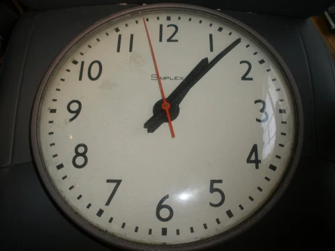 Simplex 14” Vintage Bank Wall Glass Dome Clock School TESTED WORKS Cover