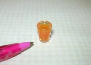 Miniature Glass of Ruby Red Grapefruit Juice, Plastic 1/2" Tall: DOLLHOUSE 1:12 - Picture 1 of 1