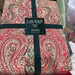 LAUREN RALPH LAUREN TABLECLOTH 60 X 84 BLUE PAISLEY 100% COTTON NIP Db7 - Picture 1 of 2