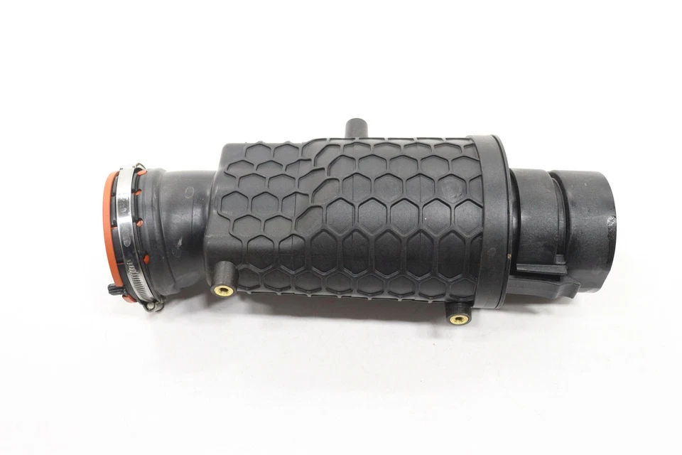 Volvo XC60 2018-2024 2,0 L motor admisión de aire tubo resonador fabricante de equipos originales 31474846 Foto 1 de 4