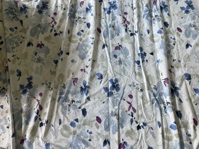 Funda nórdica CALVIN KLEIN HOME tamaño queen acuarela flor 87” W 94” L azul púrpura Foto 1 de 4