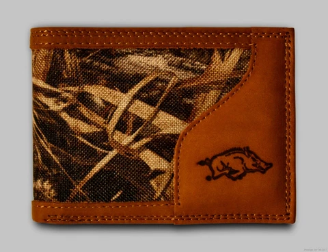 Arkansas Razorbacks Bifold Realtree Max-5 Camo & Leather Wallet w/ Embossed Logo Cover