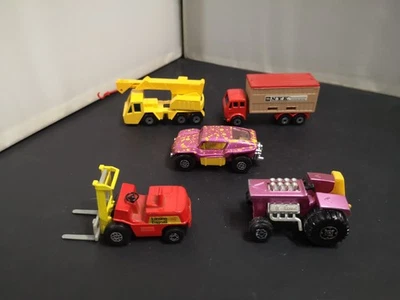 M834-MATCHBOX SUPERFAST LOT OF FIVE MODELS INC CONTAINER TRUCK - Image 1 of 2