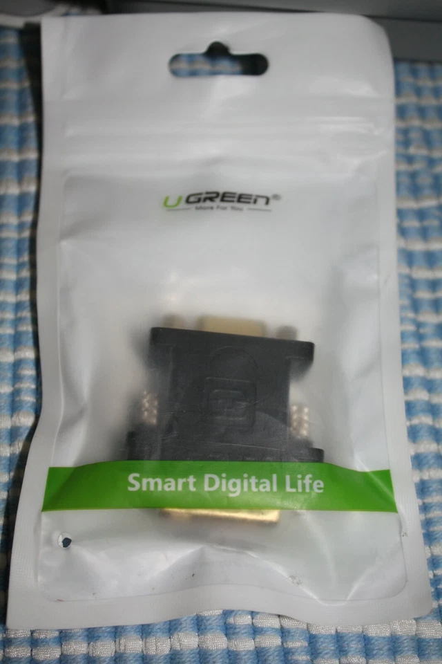 Convertidor adaptador UGREEN DVI-I macho analógico (24+5) a VGA hembra (15 pines) Foto 1 de 3