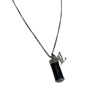 Collana uomo Louis Vuitton M63641 Eclipse Collier Charms Monogram LV Logo usata - Foto 1 di 12