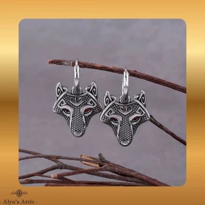 Wolf Ohrhänger an Huggie Creolen - Edelstahl poliert - Bild 1 von 7