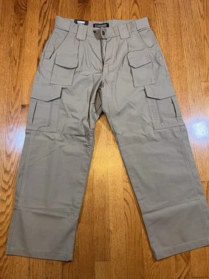 Pantalones cargo tácticos BLACKHAWK para hombre 32x27 TOTALMENTE NUEVOS con ETIQUETAS NUEVO CON ETIQUETAS uniforme caqui CCW Foto 1 de 4