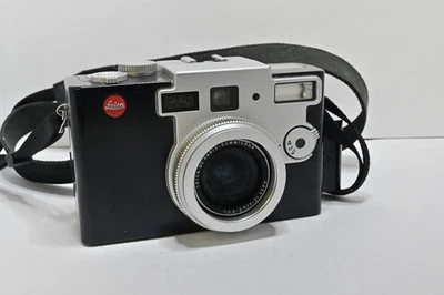 Leica Digilux 1 Digital Camera - Black (READ) - Image 1 of 4