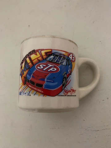 Richard Petty #43 Forever The King STP Signature Nascar Coffee Cup Cover