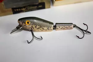 Vintage L & S BASS-MASTER Model 15 Fishing Lure 3" Jointed Gray/White & The Box - Picture 1 of 7