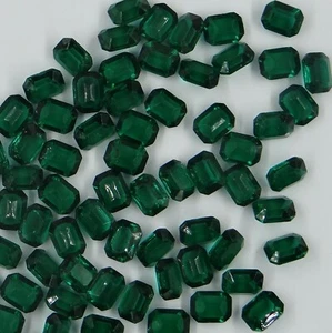 4600 8X6 E (u): 9 STRASS SWAROVSKI ACHTECKIG 8X6mm SMARAGD unfoliert - Bild 1 von 2