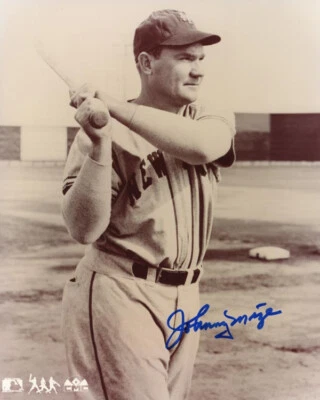 JOHNNY MIZE SIGNED AUTOGRAPHED 8x10 PHOTO NEW YORK GIANTS LEGEND BECKETT BAS - Image 1 of 2