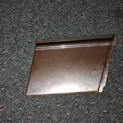 1984 CHEVROLET CAPRICE КЛАССИЧЕСКАЯ ОТДЕЛКА КРЫЛА (RH ПАССАЖИРСКОЙ СТОРОНЕ НИЖНЯЯ ВНУТРЕННЯЯ ЧАСТЬ) - Изображение 1 из 4