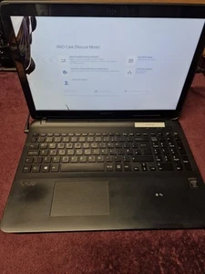 Sony Vaio Laptop SVF153B1YM i5 CPU 4GB RAM damage screen for parts Read Descrip - Picture 1 of 17
