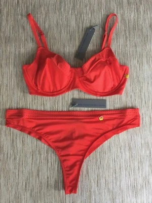Elle MacPherson Tejido Transpirable Rojo Sujetador (32C) & Braga (M) Set BNWT - Imagen 1 de 4