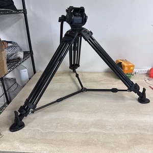 Manfrotto 546 Tripod With 501 HD Head With two tripods - Picture 1 of 17