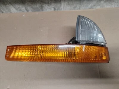 Dodge Dakota y Durango 1999-2003 conductor izquierdo intermitente luz de estacionamiento original OEM Foto 1 de 4