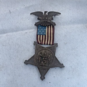 GAR Gran Ejército de la República 1861 - 1866 Guerra Civil Veteranos Medalla BANDERA Estrella - Imagen 1 de 8