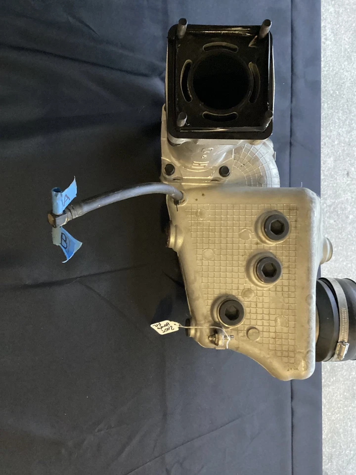 Honda Aquatrax R12 2005 sistema de escape  Foto 1 de 1