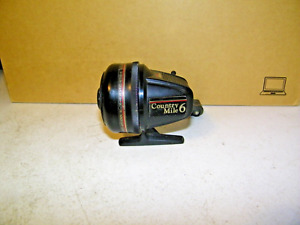 Vintage Johnson Country Mile 6 casting reel