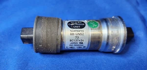 NOS Shimano BB-UN52 Bottom Bracket 73 x 107mm English Square Taper - Picture 1 of 2