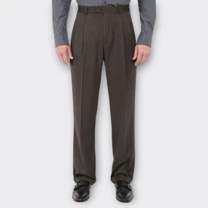Pantalón de vestir PERRY ELLIS PORTFOLIO corte clásico doble plisado con puños color topo 36x30 - Imagen 1 de 11