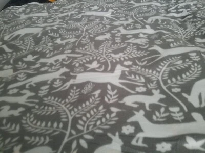 Lightweight Xmas Fleece Throw With Leaping Deer  150cm X 125cm - Image 1 of 2