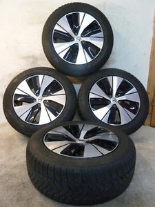 Volvo XC40 Winterräder 235/55R18 2x7,5 mm 2x5 mm Pirelli DOT 0224 Np. 1.900,-- - Bild 1 von 24