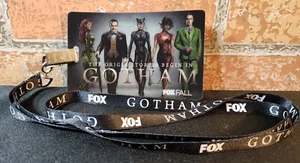 2014 Fox TV Gotham Batman Lenticular Exclusive SDCC promo Lanyard - Picture 1 of 6
