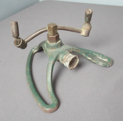 Antique Cast Iron & Brass Green Spot Lawn Garden Sprinkler - Primitive - k5 sb - Image 1 of 4