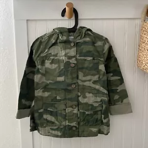 Old Navy Girls Green Camoflauge Camo Hooded Jacket with Pockets S 6-7 Years - Picture 1 of 7