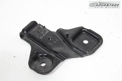 2013-2019 CADILLAC XTS 3.6L BATTERY TRAY HOLD DOWN BRACKET SUPPORT OEM - Image 1 of 4