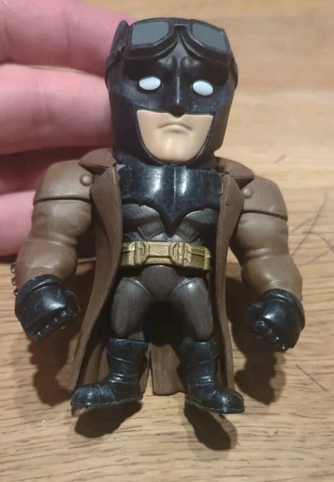 DESERT BATMAN | BATMAN V. SUPERMAN | FIGURA DE ACCIÓN FUNDIDA A PRESIÓN DE 4" DC COMICS (#C2) Foto 1 de 4