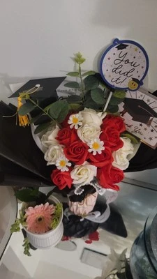 30cm Rose White Silk Bouquet Peony Artificial Flower 5 Big Head 4 Small Bud... - Image 1 of 4