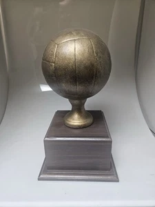 Trofeo Pallavolo Oro Romano 11” Modello 8004G NOS Premio Vintage con Base - Foto 1 di 2