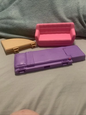 Barbie Malibu House 2018 piezas de repuesto cama púrpura, cubierta y entrenador Foto 1 de 4