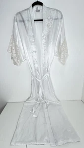 De Colección Lucie Ann Bata Peignoir Mujeres Satén Largo Hollywood Glam Lentejuelas Encaje Blanco - Imagen 1 de 11