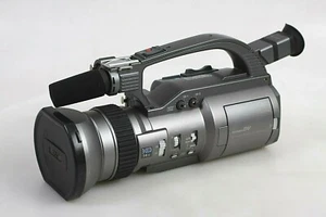 JVC GY-DV300 3-CVCD Professional DV Camcorder - AS IS For Parts - Picture 1 of 6