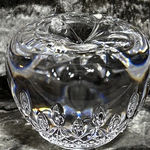 Waterford Crystal Lismore Apple Paperweight 2” x 2.5”x 2.5” Gorgeous Perfect A++ - Picture 1 of 11