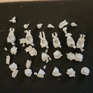 Chaos Space Marine Thousands Sons Scarab Terminator sin GW bits fuera de acción CSM 40 k - Imagen 1 de 1