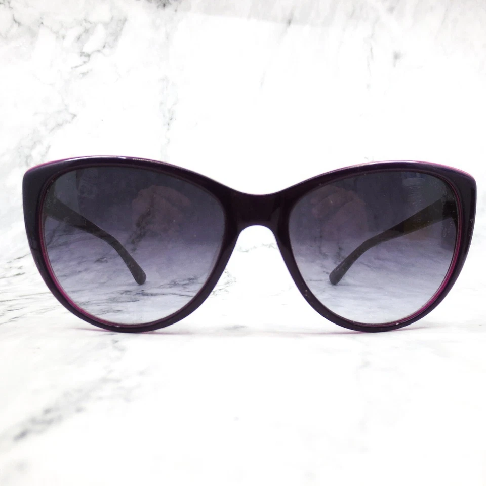 Gafas de sol Guess marco 1015 para mujer de plástico púrpura ojo de gato borde completo 57-16 135 Foto 1 de 4