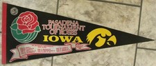 1985-1986 Iowa Hawkeyes, Hayden Fry, Rose Bowl Tournament, Large 29" IA PENNANT